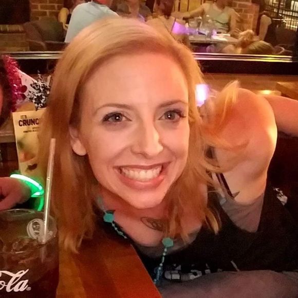 Meet your Posher, Heidi - Picture 1 of 1